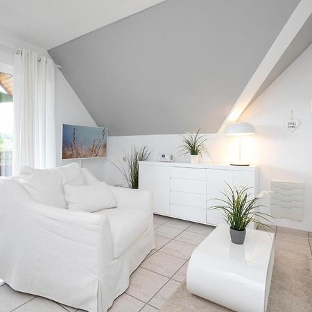 White Lounge Lägenhet Scharbeutz Exteriör bild